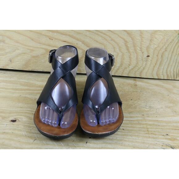 Johnston and Murphy  Sandals Womens 8M Black Leather Sonya Thong Buckle Shoes - Picture 2 of 8